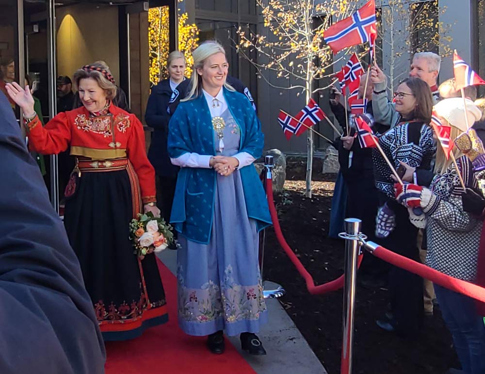 Queen Sonja Visits Minnesota
